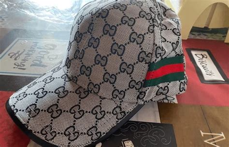 que precio tiene una gorra gucci original|medidas de una gorra.